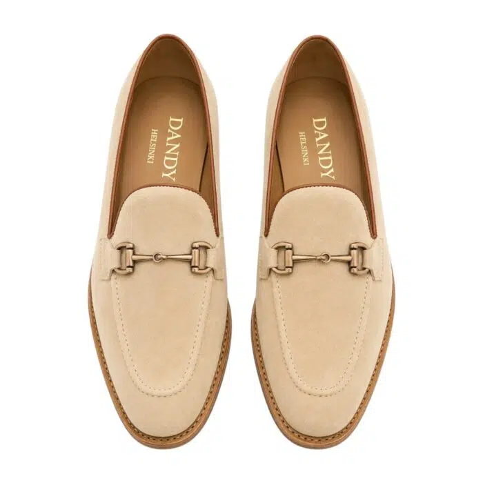 vaalea beige loafer pari
